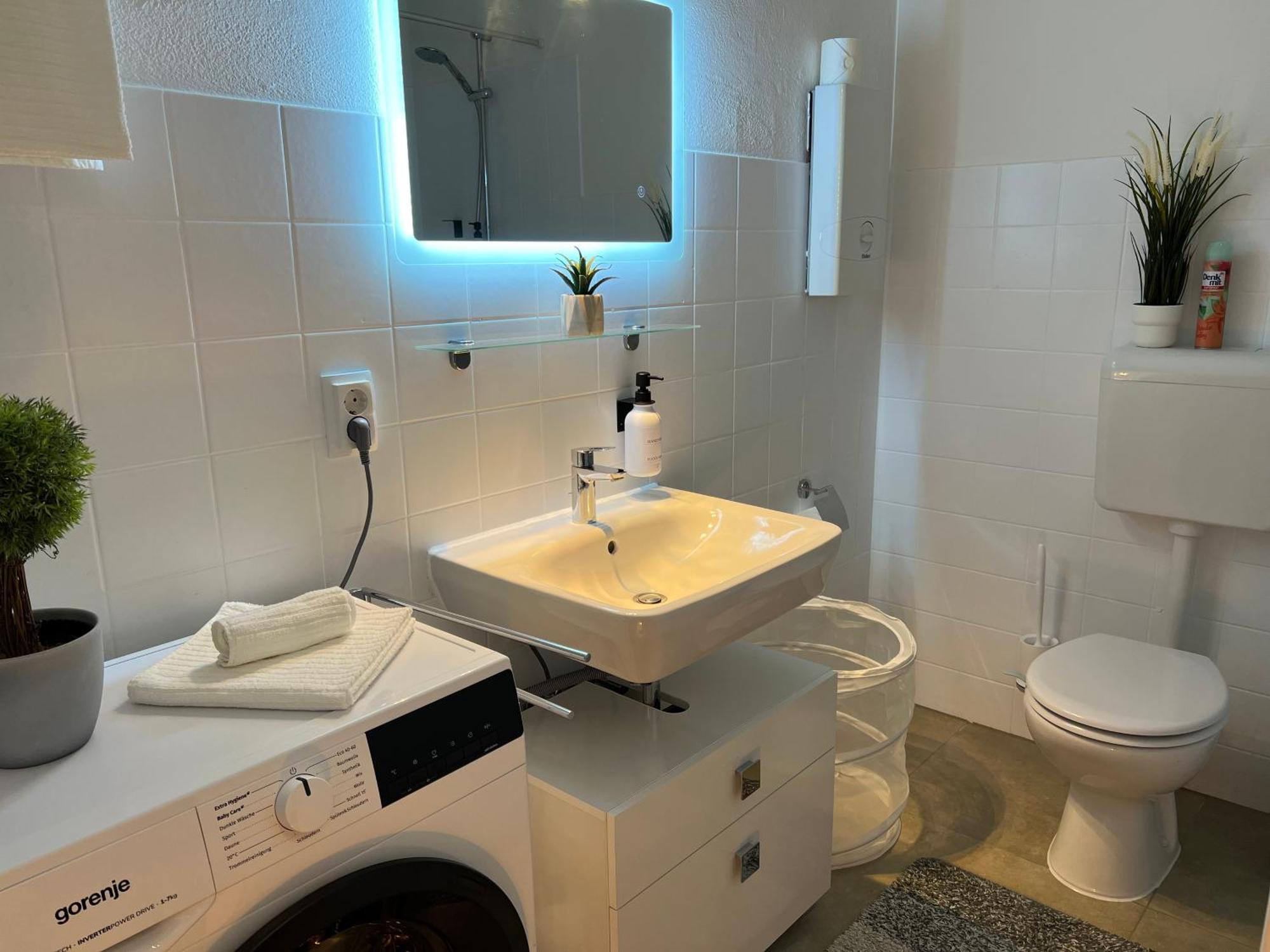 Moderne Wohnung Mit Waldflair Und Kaffeegenuss พาเดอร์บอร์น ภายนอก รูปภาพ
